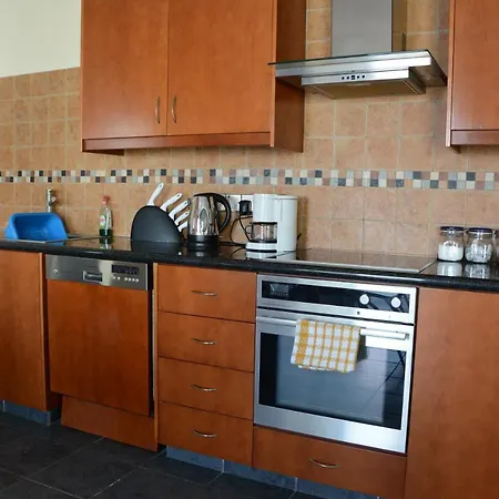 Apartamento Hills 4 *
